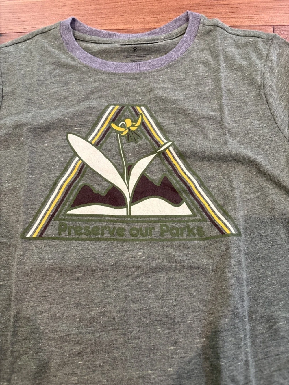 Brand New! NWT! Threads 4 Thought “Preserve our Parks” T shirt